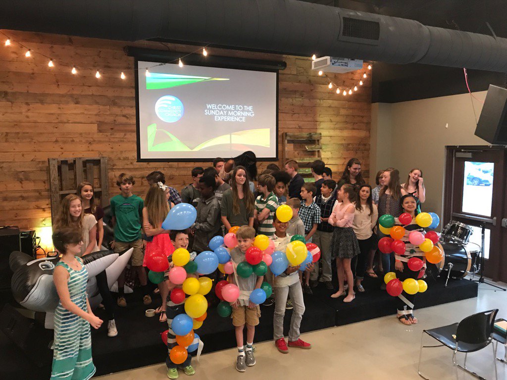 RichCulp1's tweet photo. We are family! Student ministries Sunday morning experience. And well done today to all students and families https://t.co/jkUq7O7ZWi