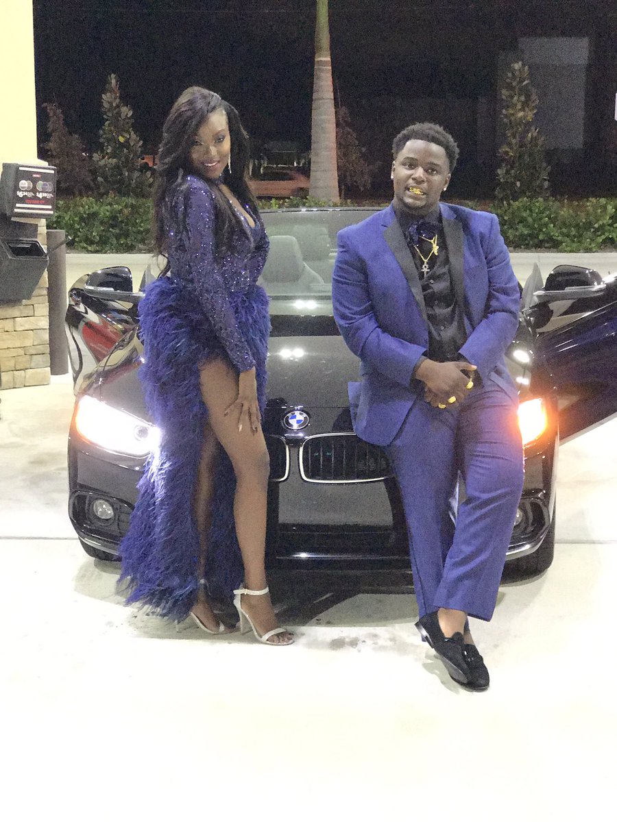Sway_lingoo's tweet photo. Red Blue For Tha Land 🇭🇹❗️🤙🏾#Ha17ian #BAProm2017 https://t.co/HYPfxaXMMT