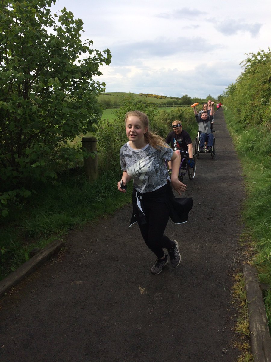 MissStackE7's tweet photo. Thank you so much for having us yesterday @risunparkrun It was great to collaborate&amp;get 24 @longbentonhs students out running for charity :) https://t.co/JQQ0zijoev
