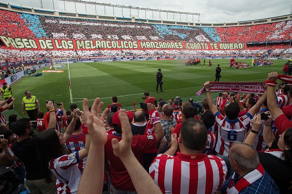 SC_ESPN's tweet photo. El Vicente Calderón sintió por última vez el calor de la gente del Atlético de Madrid. Historia pura. https://t.co/SDV3VvvhWA