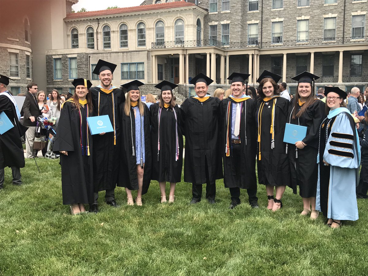 IU_ATlyfe's tweet photo. Congratulations seniors!  Go take on the world @IU_ATlyfe @phillysoxfandh @BrandonakaBubba @b_robx @dallaskeziah34 https://t.co/DrmxnCgf2b