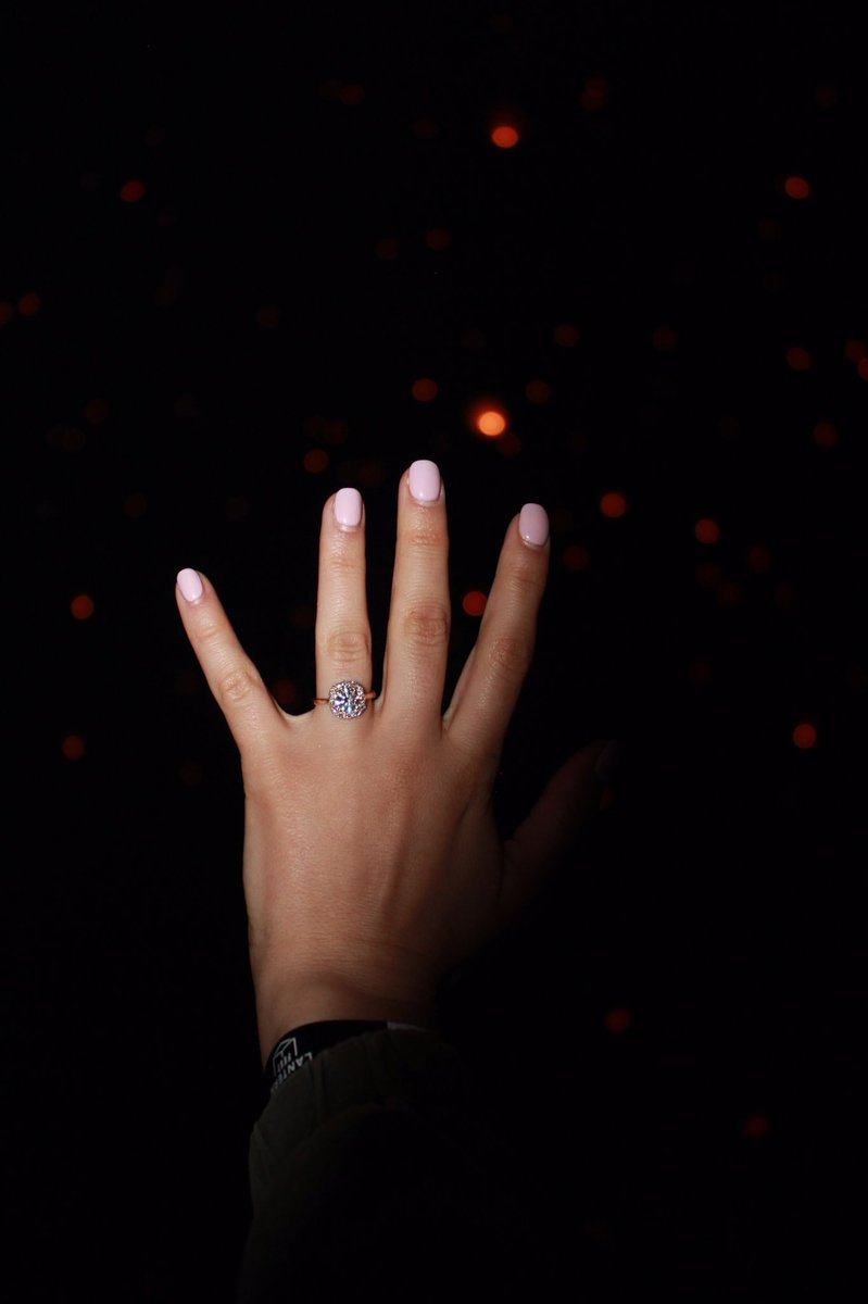 T_graff96's tweet photo. ENGAGED. #August11 https://t.co/xyPg0zQDaG