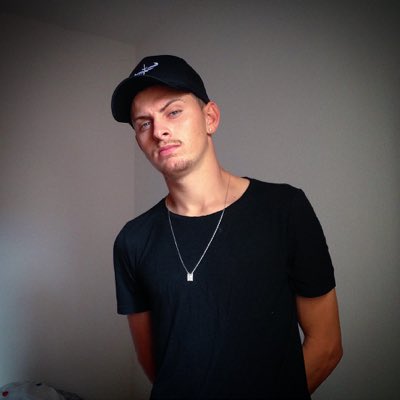 _colombo9's tweet photo. #NovaFotoDoPerfil https://t.co/1Oa6wtytE4