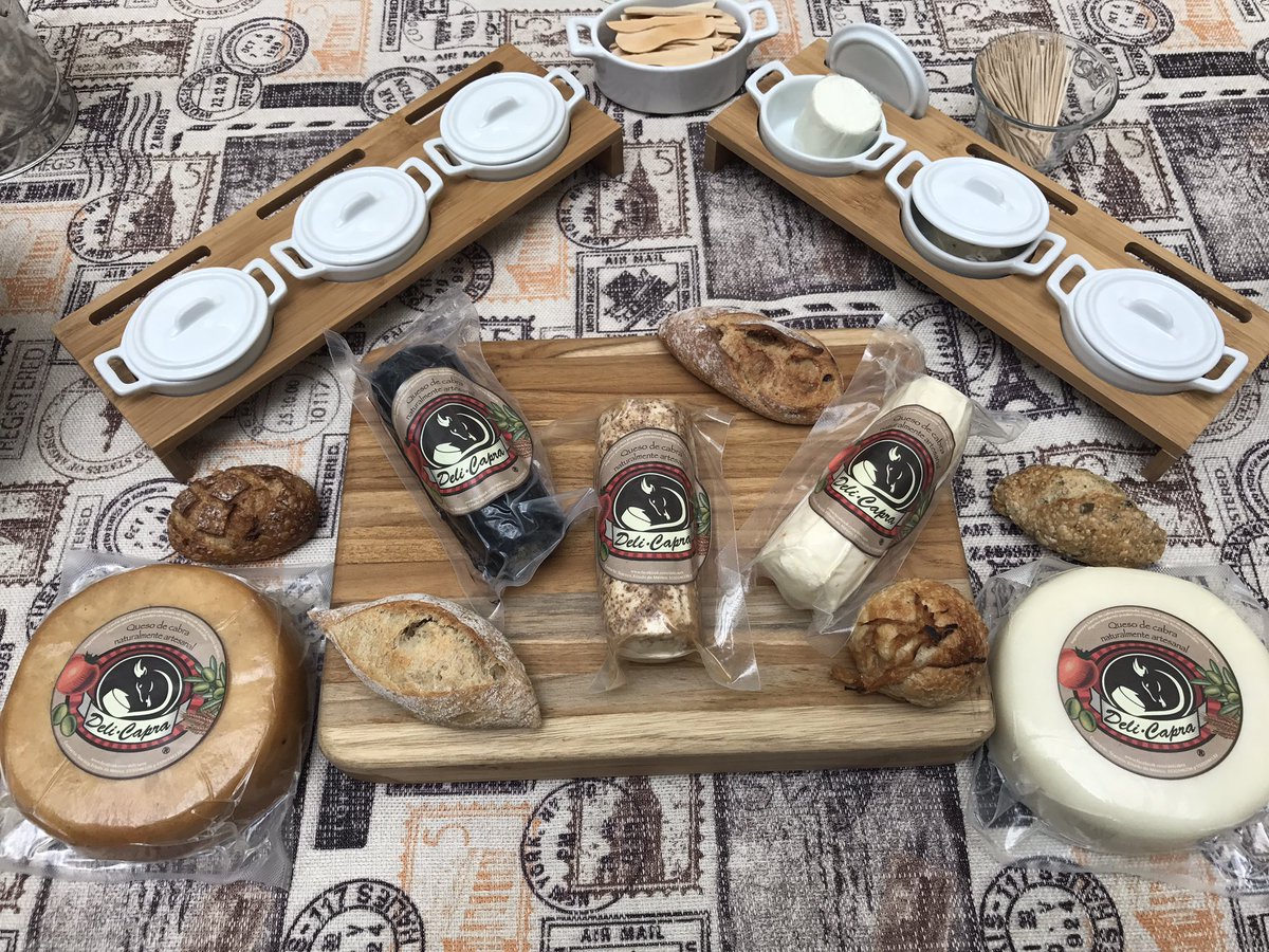 DeliCapra's tweet photo. Te esperamos en @paseointer hoy hasta las 9 pm. #QuesoDeCabra  #DeliCapra https://t.co/xp8wOGlzQJ