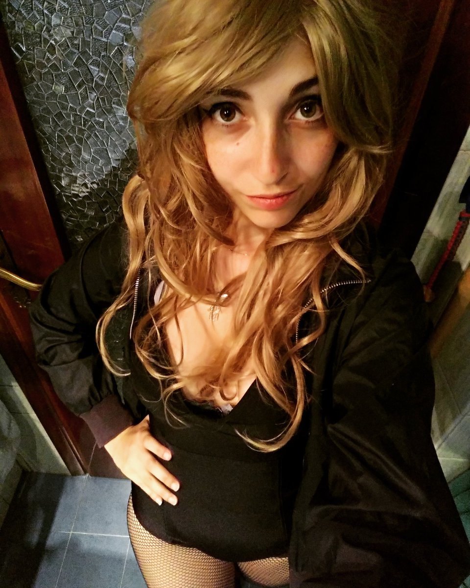 blackmaky's tweet photo. My Black Canary cosplay! 

#snapshots #soon #blackcanary #comicsversion #dccomics #dc #cosplayer  #cosgirl #cosplay #assassin https://t.co/kv4qq0phei