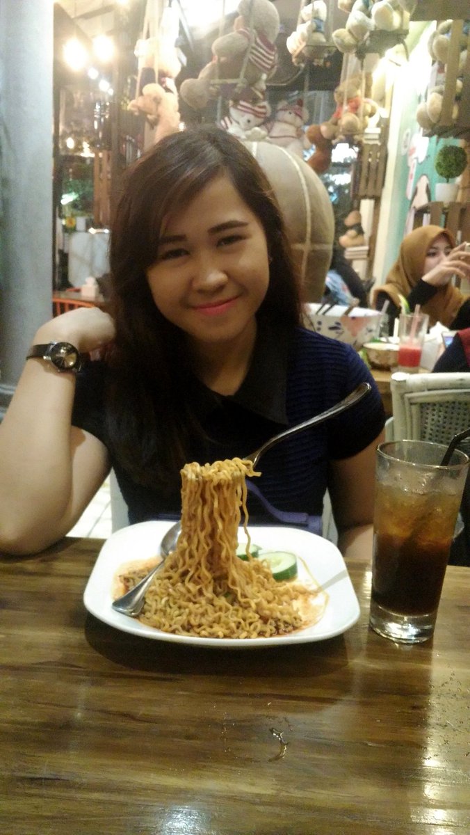 memey_04771's tweet photo. #sosmedcafe #withmybest https://t.co/fzRhRJIT1I