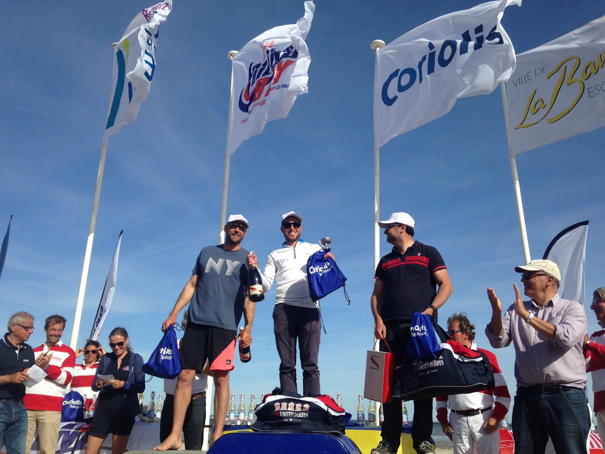 [#FoilingBay] 21 mai. Fin des <a href="/BritMoth_Series/">Brittany Moth Series</a> - le podium avec 1. @JulienVillion - @SEAir_gravity 2. @VaireauxMoana 3. <a href="/e_rotteleur/">ROTTELEUR Eric</a> #Bravo