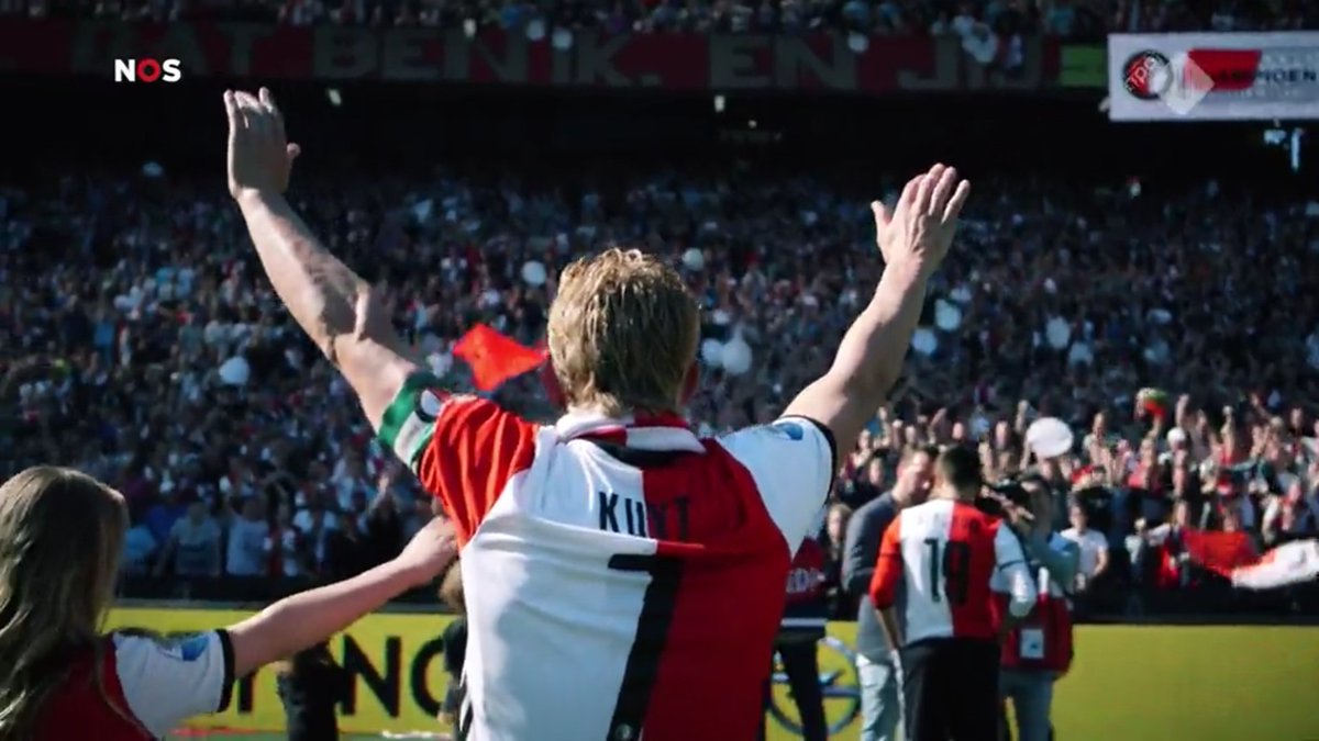 Bijzondere beelden van <a href="/Kuyt/">Dirk Kuyt</a> op weg naar het kampioenschap met Feyenoord. Weergaloos camerawerk door <a href="/aardvanderhulst/">Aard van der Hulst | Producties</a>! #DirksDroom #Alphen