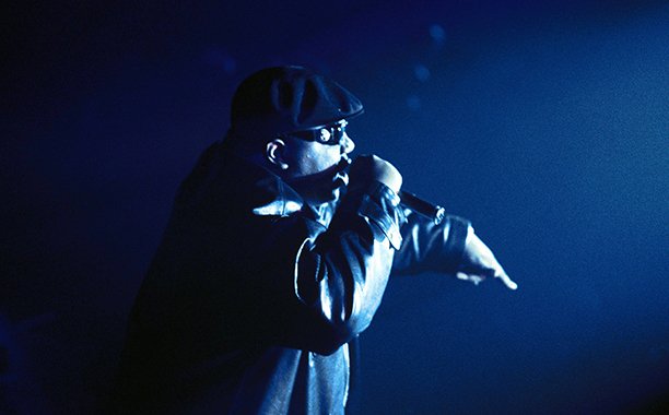 EWFlashback's tweet photo. Today would have been #BiggieSmalls' 45th birthday. His life in photos: https://t.co/jiKvYa0cVP https://t.co/YQHFY2qTz6