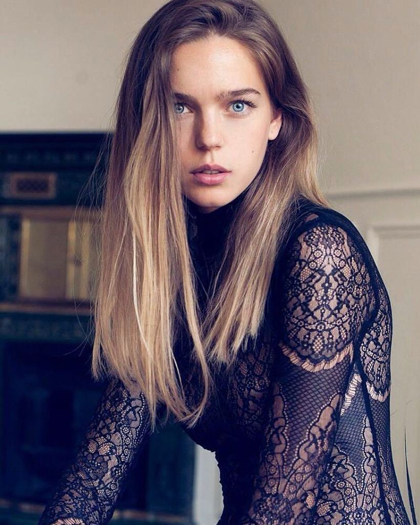 Discover Priscilla 🦋 Mezzadri @priscillamezzadri by 📸 @sam_sarfat | Agencies: <a href="/premium_models/">Premium Models BR</a> <a href="/modelwerk/">MODELWERK</a> <a href="/ace_mode/">ACE</a>… ift.tt/2rFxcQk