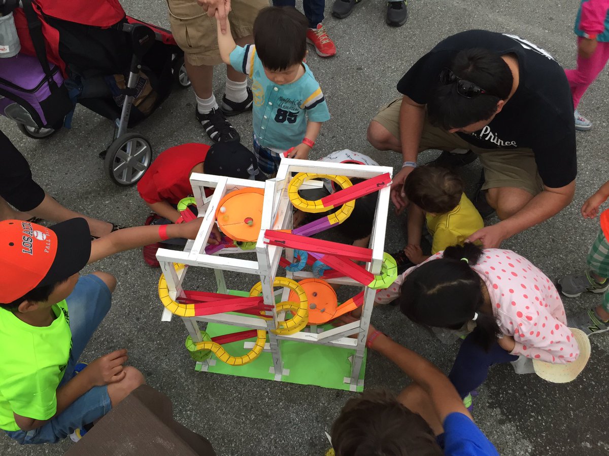 Nearly constant crowds of kids trying out the Paper Roller Coaster. #MakerFaire #makerfaire2017