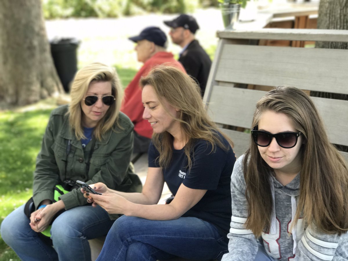 builtbrooklyn's tweet image. BBQ on a gorgeous day at Hendrick Lott House, w/music by the @GoodMorningNags @LottHouse @bklynwaterfront @hhtnyc @NYCParks @mitchell_silver