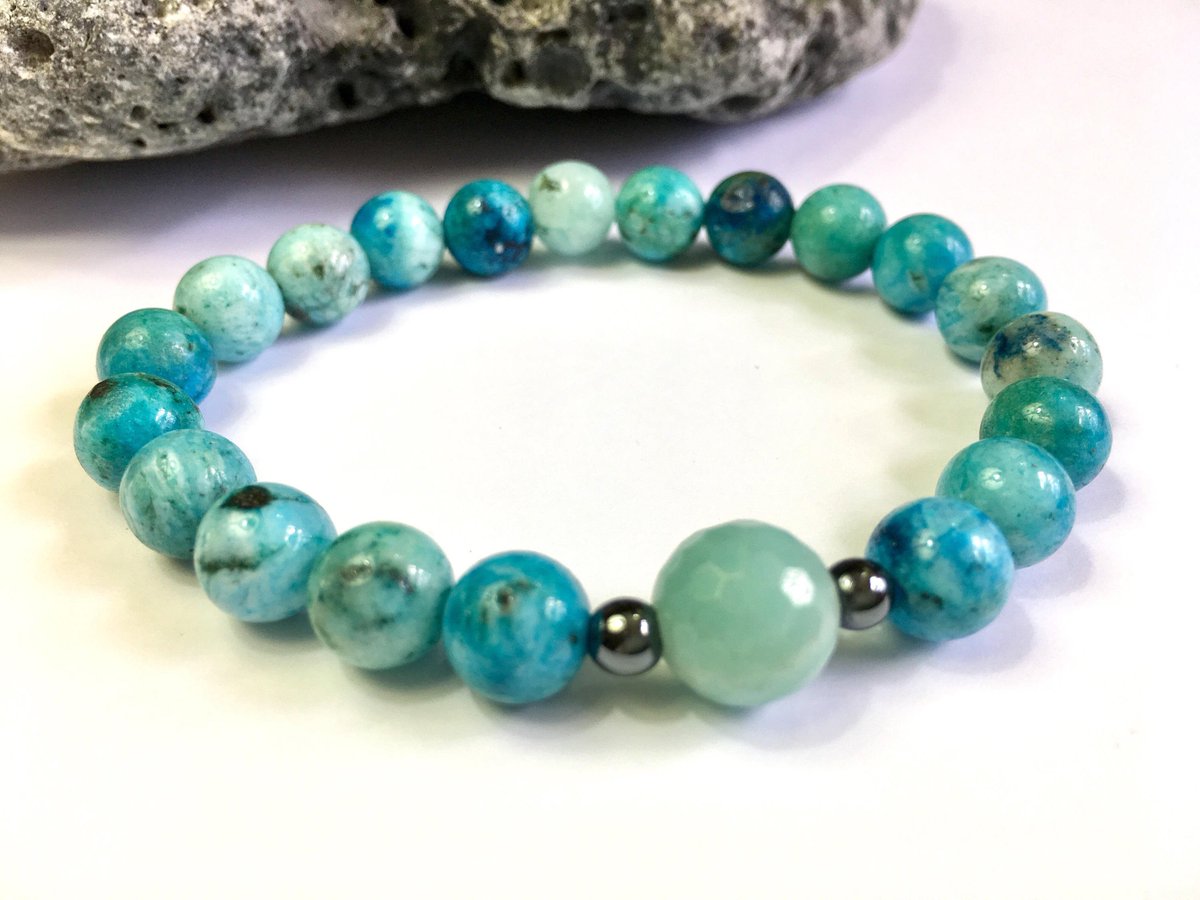 JoyfulByNature's tweet photo. Womens Bracelet 3 Styles Womens Gift for Her Cross Jewelry Faith Gift for … https://t.co/keiRQq68Vq #gift #FaithGift https://t.co/9QXUKkqqmr