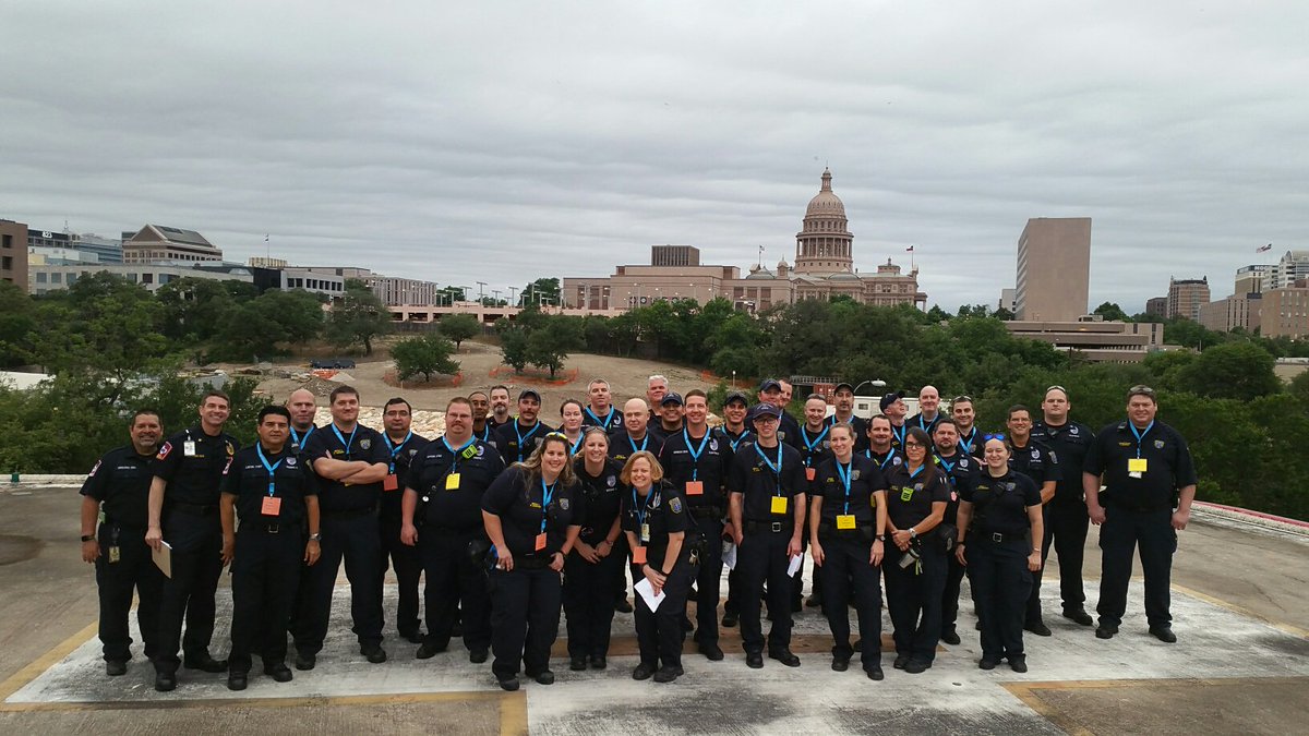 ATCEMS's tweet photo. #ATCEMSMedics posing for 1 last pic on the UMCB helipad prior to the @setonfamily patient moves to the new Dell Seton Medical Center https://t.co/GTEeqDIRSw