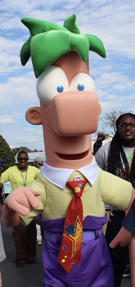 360DegreesofDis's tweet photo. Big changes over at #MoveitShakeitDanceandPlayit! #ChipandDale and #phineasandferb no longer participate. #MoveitShakeitPics #MiSIDAPI #wdw https://t.co/ZwbGyxUBI3