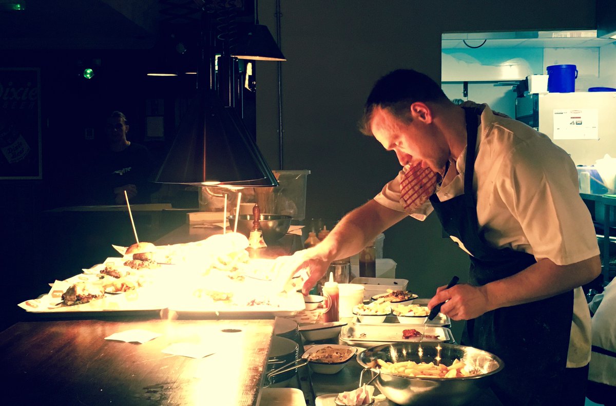 Gingeybites's tweet image. Did you miss this?  @fenwayslough: the new bar &amp;amp; #smokehouse in #Loughborough from the guys behind @AllOrangeTree 🍖ow.ly/Wyod30bbqn4