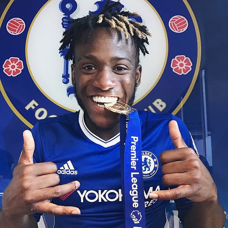 Another dream realized !! ✔ Thanks @chelseafc 😍💙