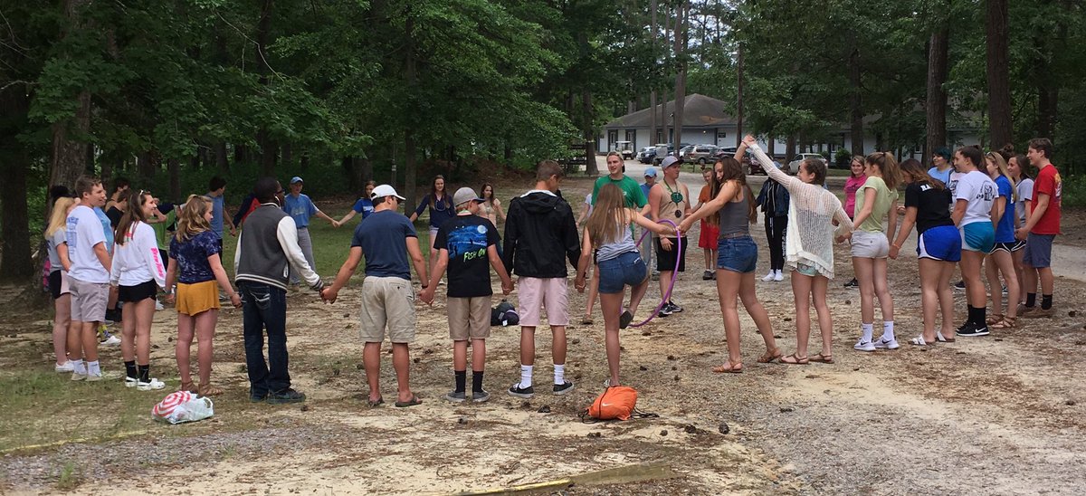 IWS4H's tweet photo. Teen Counselor Training#6 Focus:Teamwork-Thank u Camo &amp;Tank from Airfield 4-H Center4making training fun today! #VA4HGrowsHere #BestKidsEver https://t.co/7YYz7JsAwV