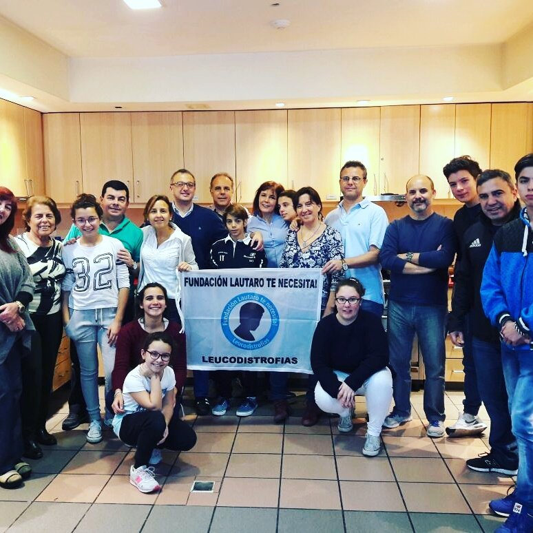 LautaroNecesita's tweet photo. #LEUCODISTROFIAS 
#PROGRAMASOLIDARIO
Gracias Familia  Mutz y Mariano Yese por participar del Programa de Almuerzos en la Casa Ronald. https://t.co/CRPi6Qq0zW