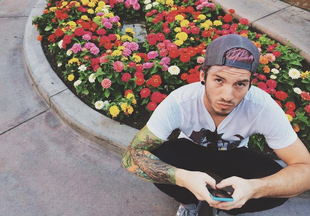 besideusomehow's tweet photo. #topBBMAs https://t.co/0ahaP7ywIv