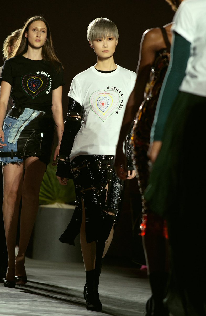 LiYuchun_Studio's tweet photo. #FashionForRelief Chris Lee attended Fashion for Relief in Cannes for her first runway show. #LiYuchun #Cannes2017 #runway https://t.co/p8TSpWTafK