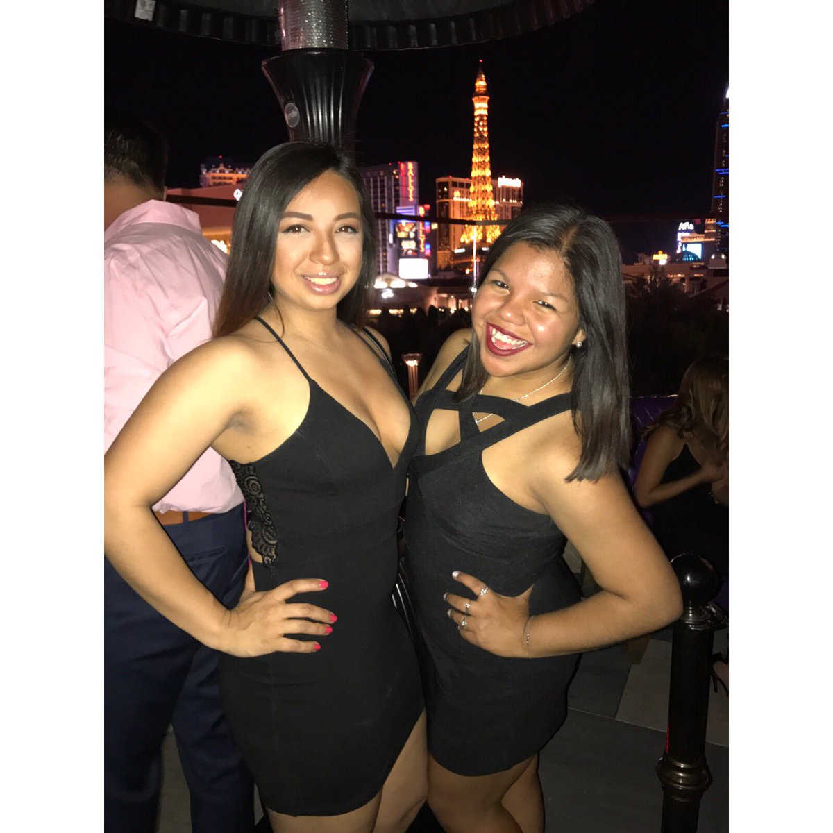 Renee_313's tweet photo. What happens in Vegas 🔥💕 https://t.co/lwPCPMh6pO