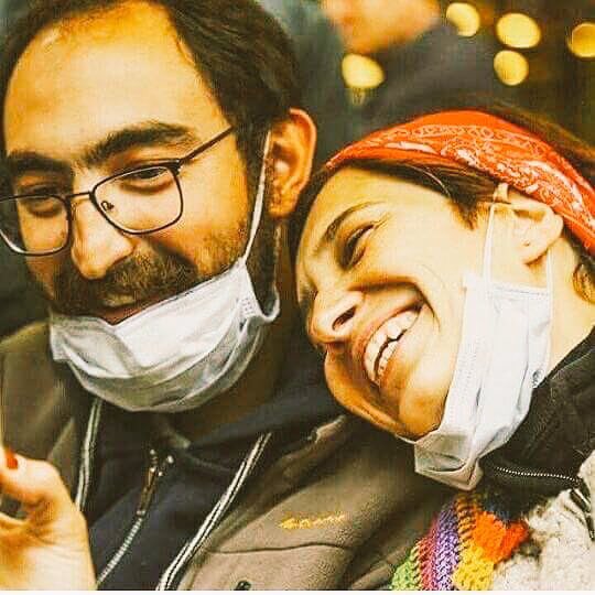 barisatay's tweet photo. Bu iradeyi asla teslim alamayacaksınız! #KapıKırılırDirenişKırılmaz #YaşasınNuriyeveSemih https://t.co/TTZNzRQGdt