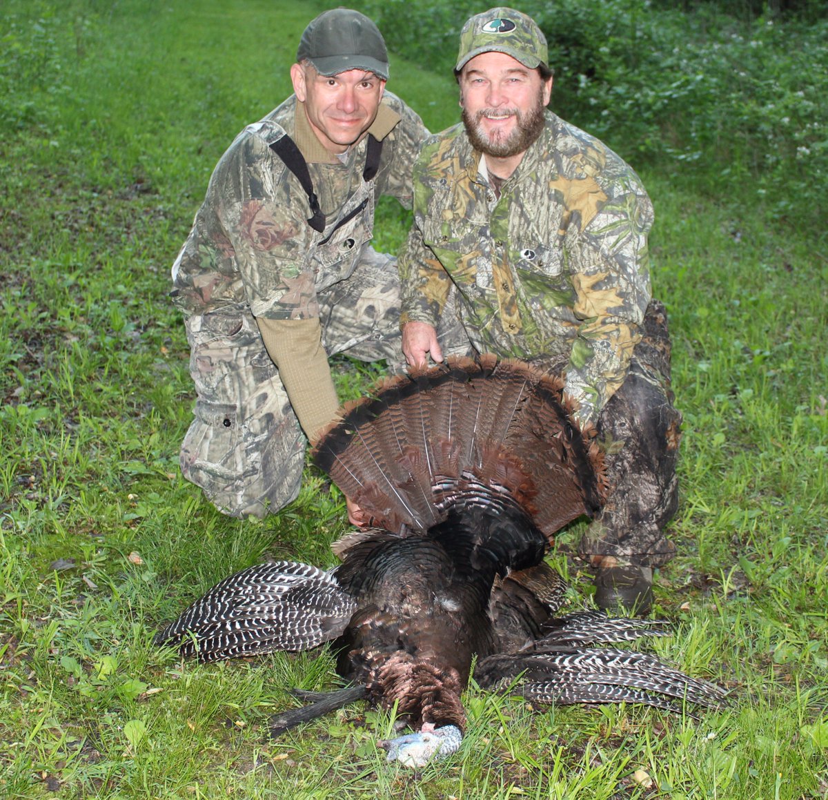 Giles10Mike's tweet photo. Awesome Kentucky hunt with new friend Randy Moore. https://t.co/MezMHAxozW