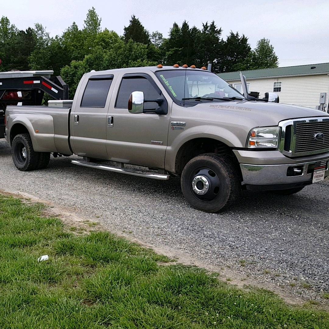 jvfd2180's tweet photo. For sale 2006 f350 lariat https://t.co/bRY4rUnw6v