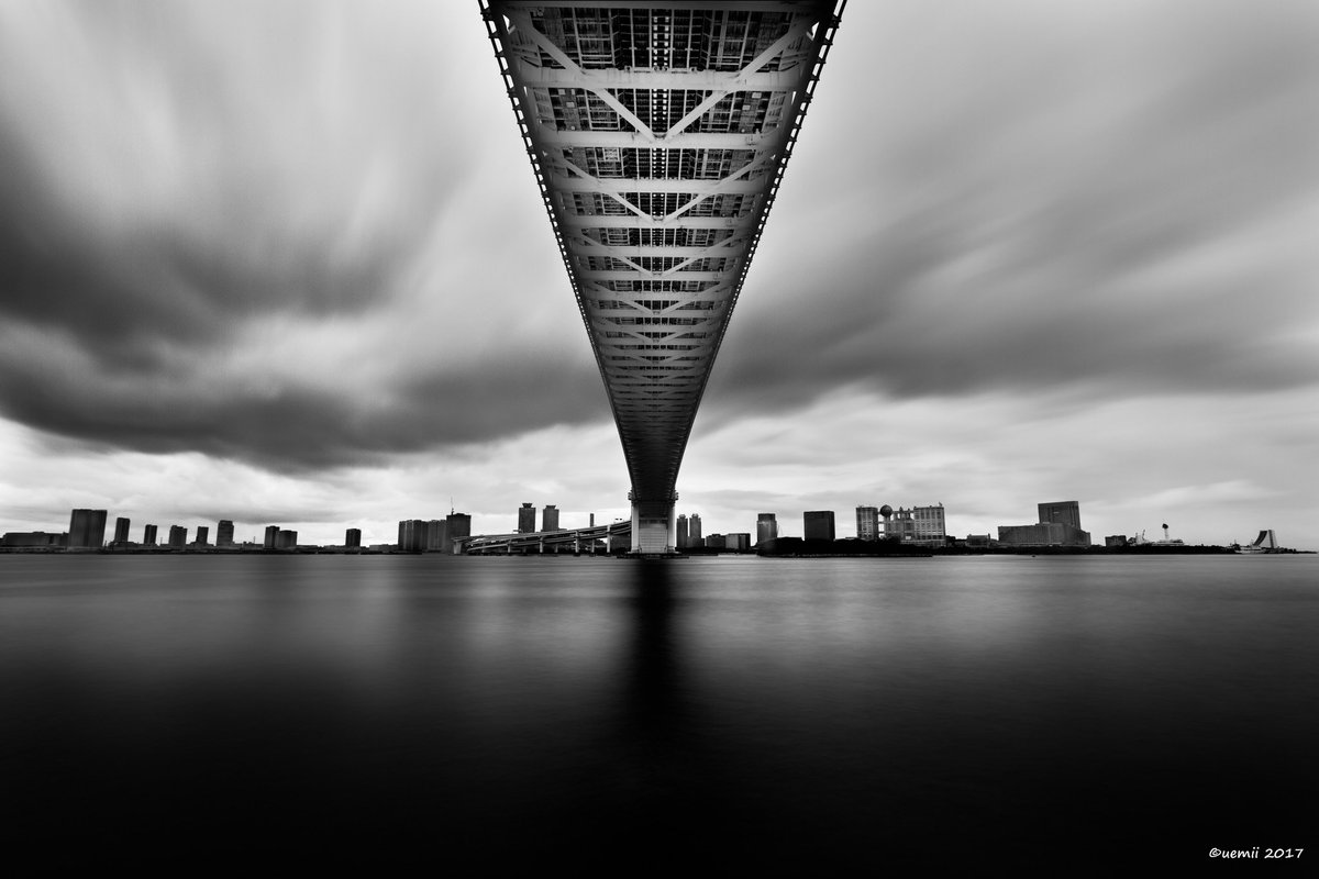 uemii's tweet photo. Monochrome Bridge - モノクロブリッジ
#エロクローム #DarkChrome #ChromeArt #BlackAndWhite
#japan #tokyo #RainbowBridge
https://t.co/QylFBDByxq https://t.co/7S1aOglAGc