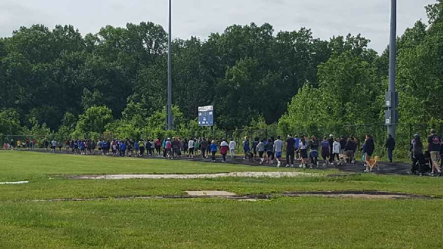 BlakePrincipal's tweet photo. 200+ people attended Blake's 2nd Out of Darkness Walk this morning, for suicide prevention awareness! Thank you Ms. Simms and Ms. McMillan! https://t.co/haa5yoyFWZ