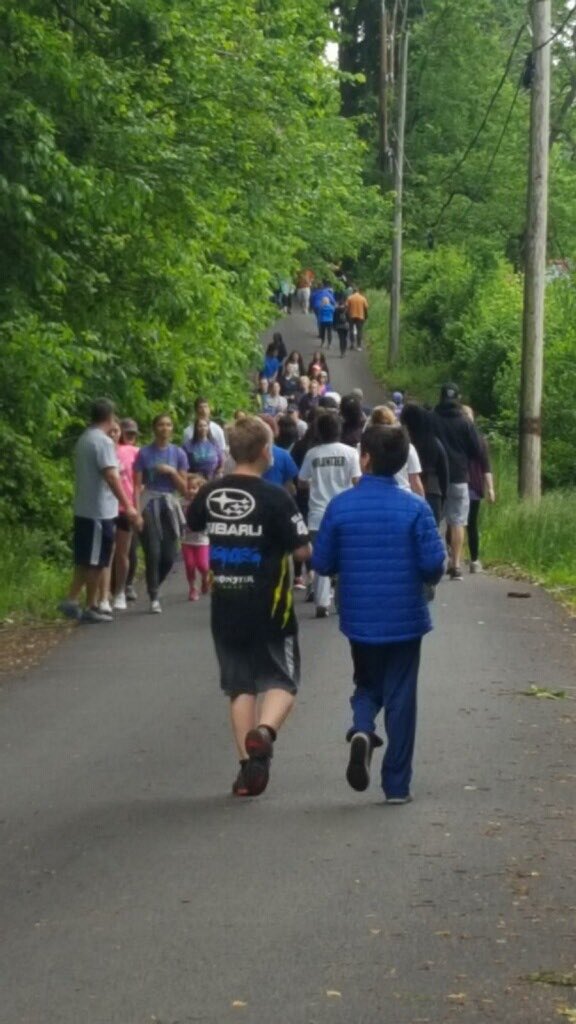BlakePrincipal's tweet photo. 200+ people attended Blake's 2nd Out of Darkness Walk this morning, for suicide prevention awareness! Thank you Ms. Simms and Ms. McMillan! https://t.co/haa5yoyFWZ
