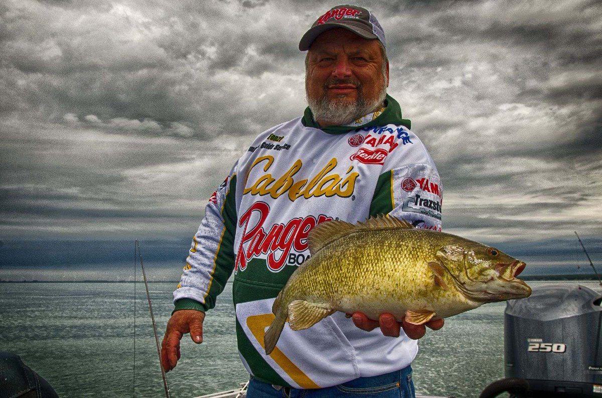 CaptnJoeFonzi's tweet photo. Lake Erie smallies are the best!! #ItsInMyNature#RangerBoats https://t.co/WNb7OxSBit