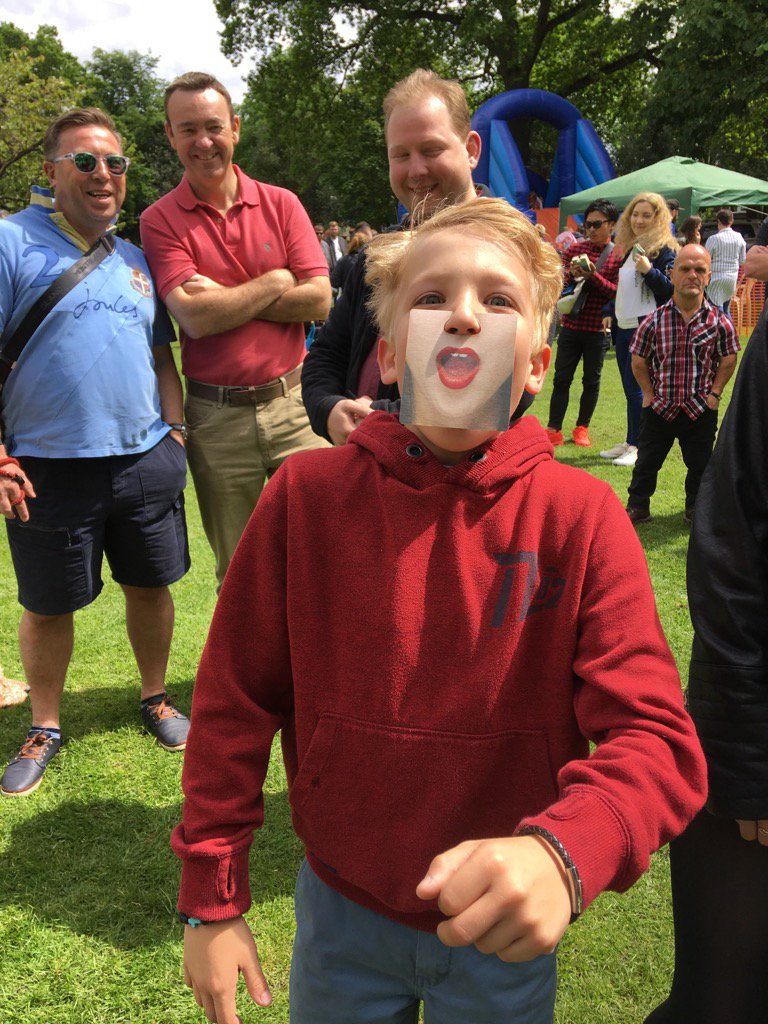 dipstacrowd's tweet photo. Best #dipstaface award at #rugbybikefest? #dipsta #winner https://t.co/kha4AFqOKh