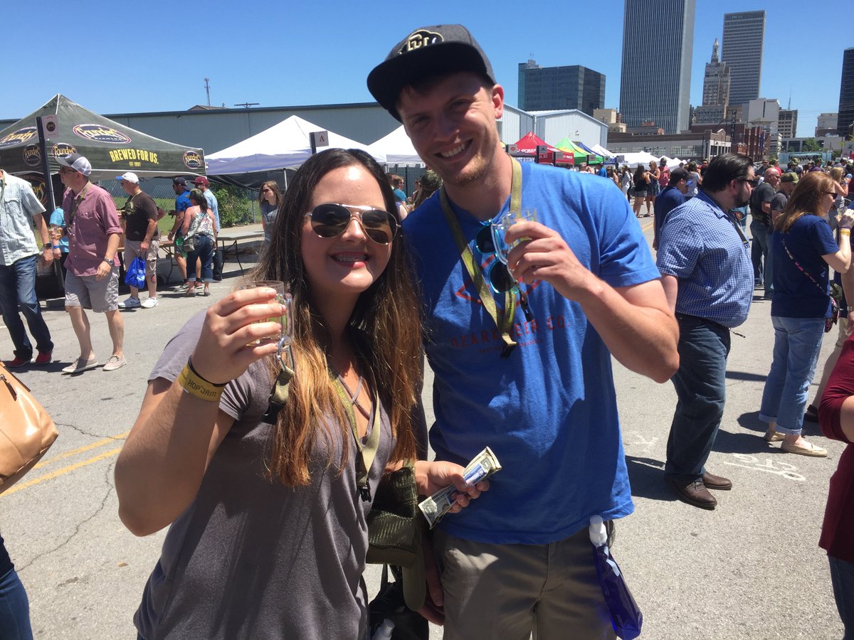 TheHopJam's tweet photo. We lucked out with this weather today! Great to see everyone enjoying all the awesome craft beer. #thehopjam2017 https://t.co/2pC3ZPSfcc