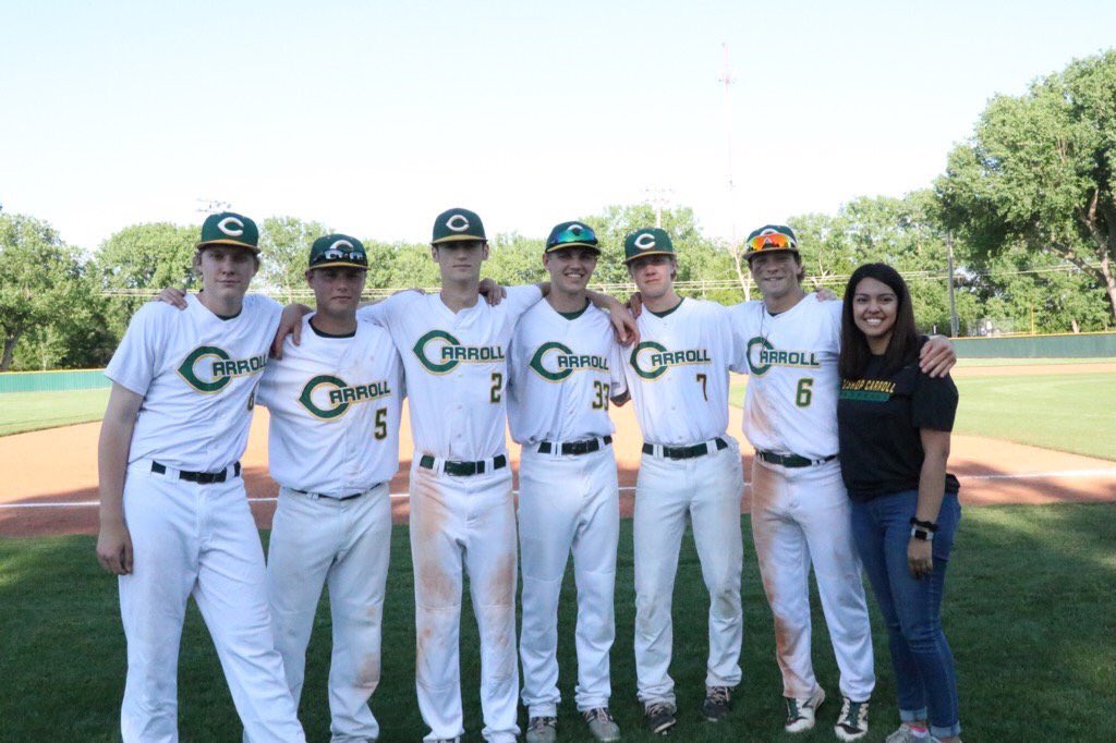 BCCHS_baseball's tweet photo. Congrats Class of 2017! Keep representing a few more days! https://t.co/T6s2vFBOp6