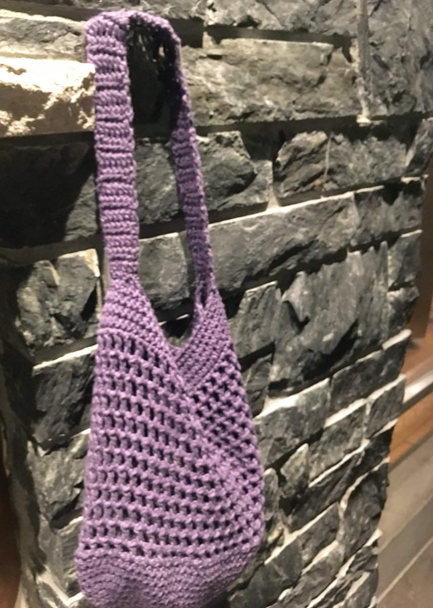 The_LadyCave's tweet photo. We're making market bags, coaster sets, and clutch handbags! Summer projects are the rage today at @UtepilsBrewing. #getkitlive #theladycave https://t.co/1827DRIZXT