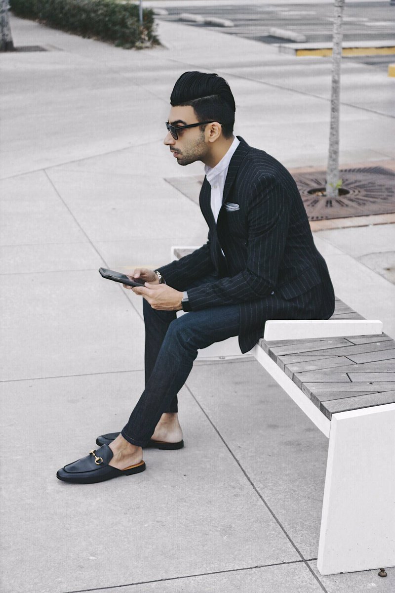 ZebranKabani's tweet photo. Where did the weekend go? How's everyone's Sunday going?! #StyldbyZ #Spring https://t.co/Uo8XqDBq7r