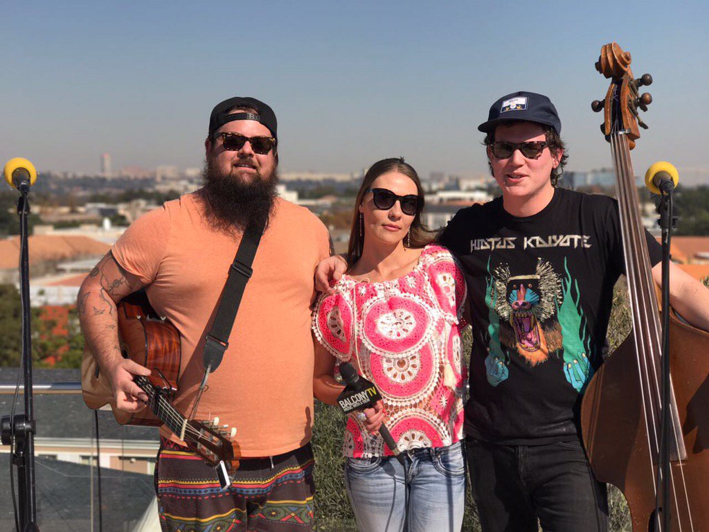 The Shabs on Balcony TV!!! 🤘💛