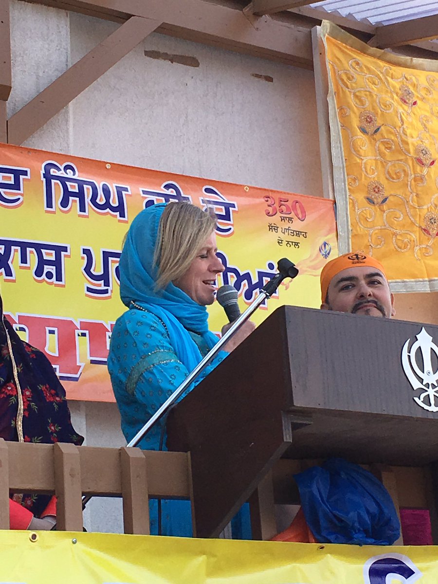 abndpcaucus's tweet photo. Premier @RachelNotley and @abndpcaucus joins Vaisakhi celebrations at Gurdwara Millwoods. #ableg https://t.co/oeP4BmcPbr