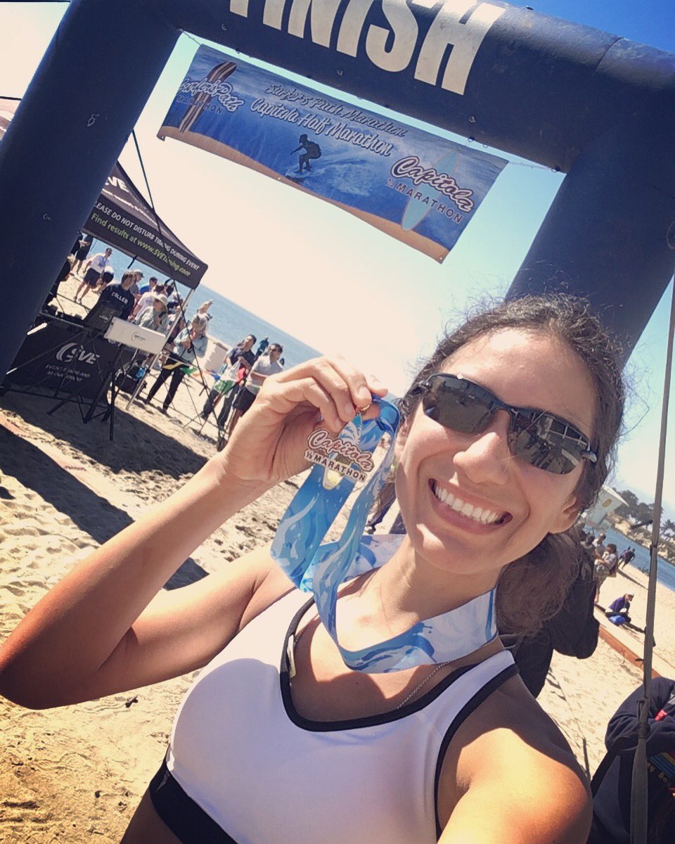 ChristineChapa's tweet photo. #UsainBolt who?! Finished 13.1 in 1:50:39 / avg pace 8:26 - which is hella fast for me π€£π
ππΊ
#halfmarathon #runsurferspath https://t.co/e2XwfxeWTC