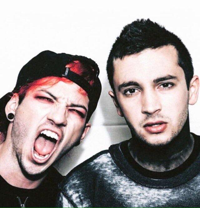 TOPVOTlNGSTATS's tweet photo. how fast can we get this to 700 retweets ?? #topBBMAs FPE https://t.co/sC8x5QfmKu