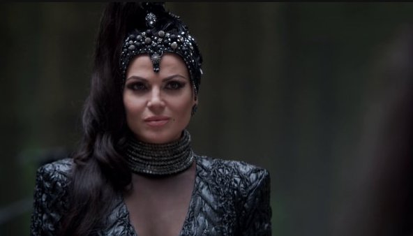HiddenRemote's tweet photo. .@OnceABC has beaten countless curses, it can definitely survive a move to Friday! MORE: https://t.co/Mk9OFIEyY4 … #EvilRegals @LanaParrilla https://t.co/hgjwgfcVJo