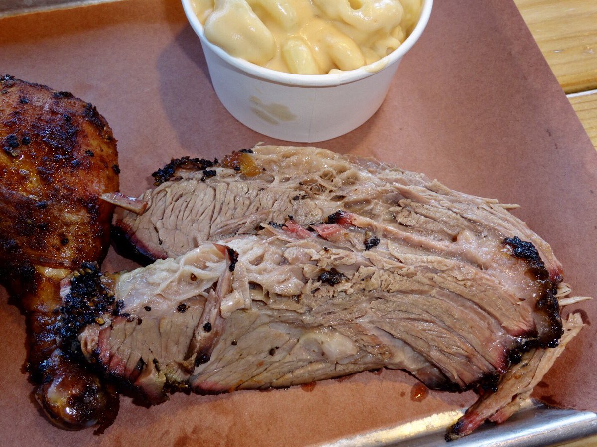 racerxnyc's tweet photo. @RedWhiteQue #RedWhiteAndQueMe #BBQ
@RedWhiteAndQueSmokeShack https://t.co/BSv5j6jnel