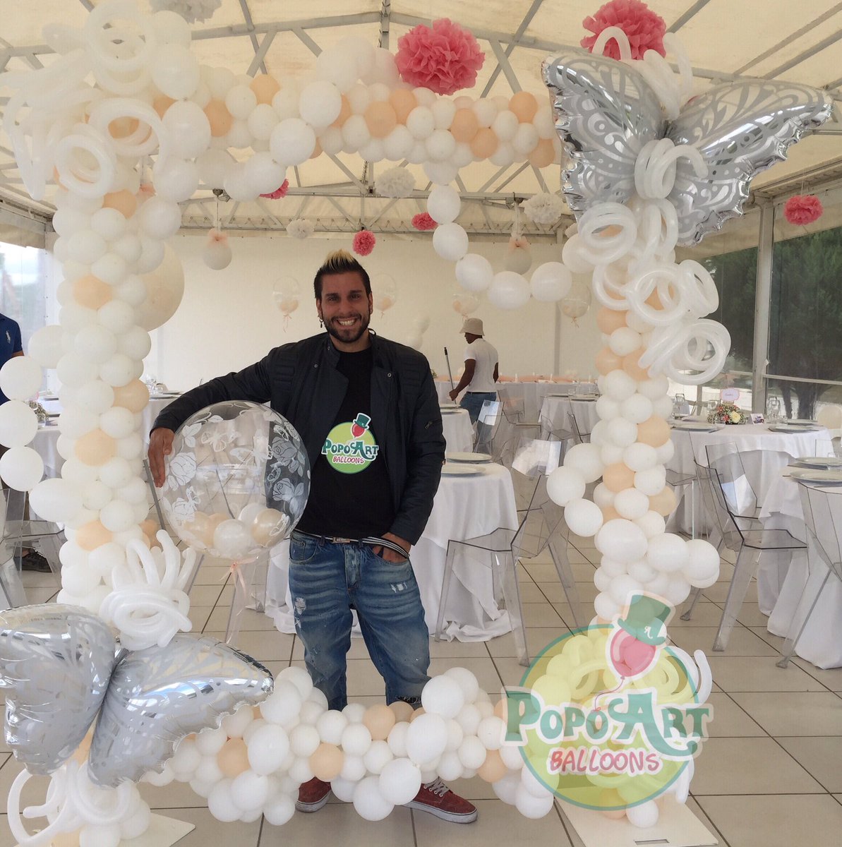 popoartballoons's tweet photo. Faccio troppo contrasto con il bianco 🙈🎈
#popoartballoons
#centralparty
#qualatex
#perlpeach
#perlwhite
#quicklink
#frame
#butterfly
#bubble https://t.co/lBkqh5S8kD