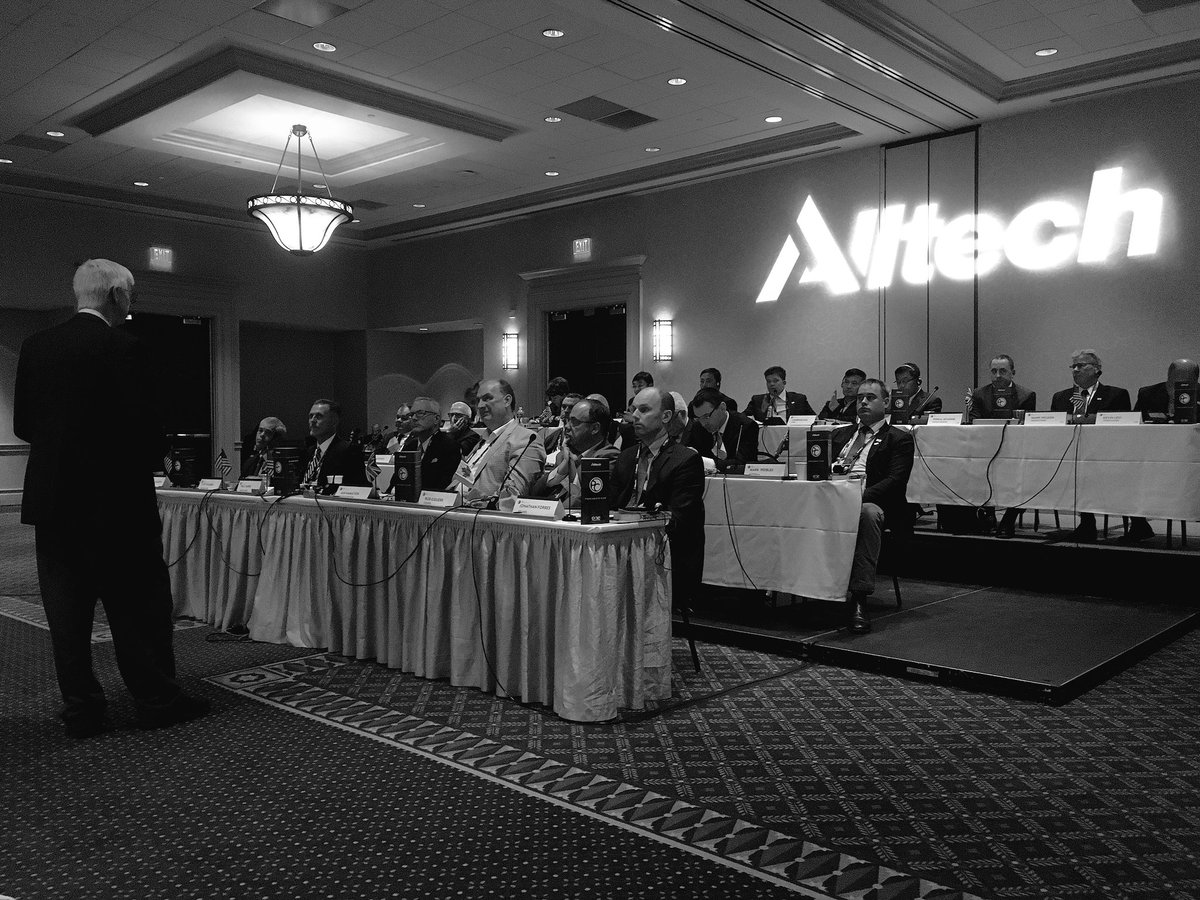 Fascinating weekend in Kentucky with 60 #agribusiness leaders discussing new food consumers and disruptive tech - thanks to @alltech #ONE17