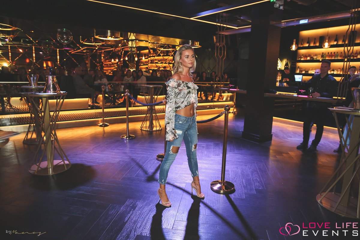 celebrityclose2's tweet photo. https://t.co/iO7dn4YvQ5 #LAVIBES https://t.co/ysilPmuJj0