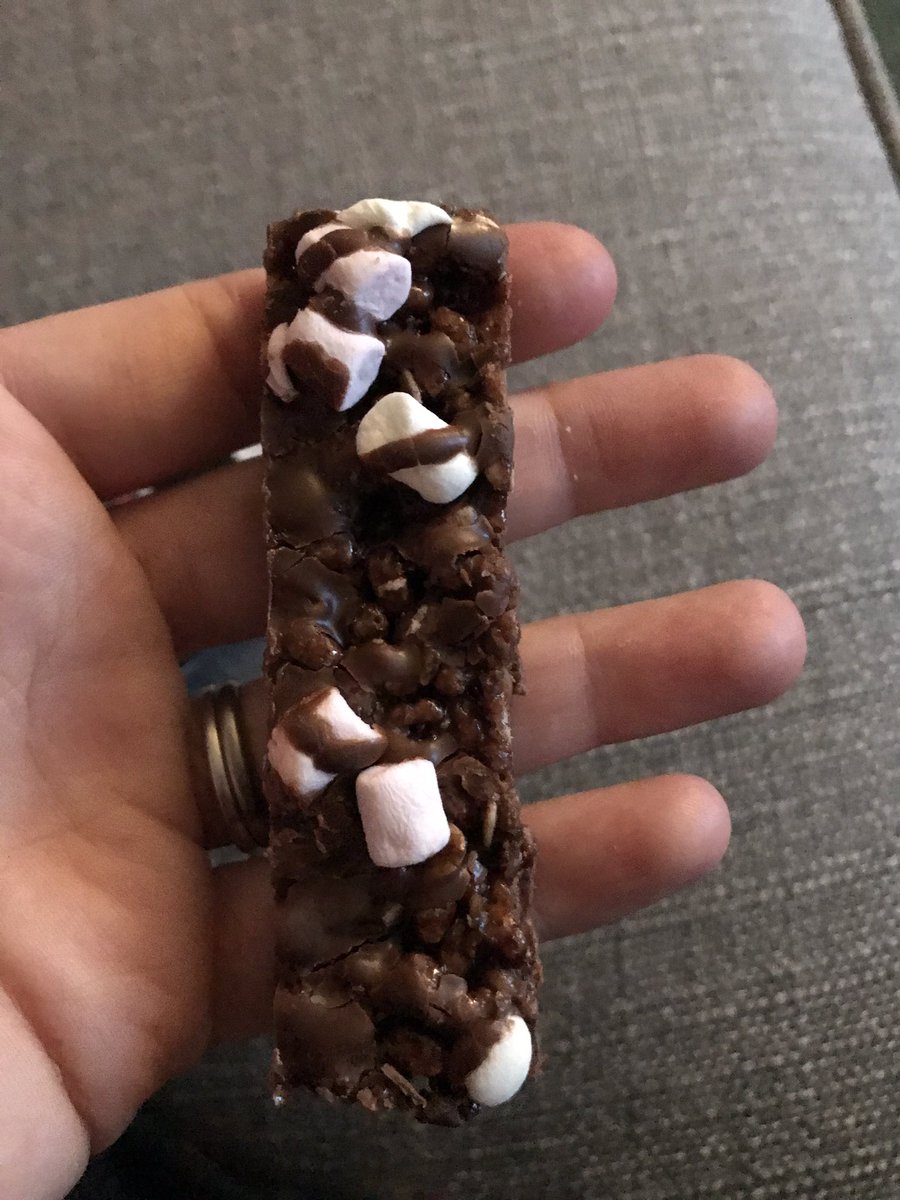 cityandclaire's tweet photo. @SlimmingWorld 4/6 bars broke my heart this week. I don't even want to eat the last 2 ๐ข#slimmingworlduk #hifibars #poorqualitycontrol https://t.co/2PLEKZQ0d2