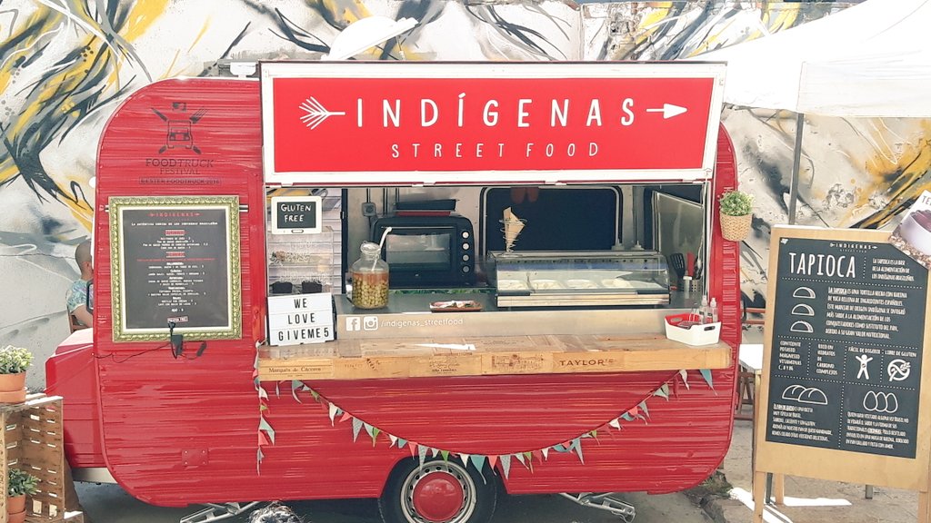 abrilbike's tweet photo. Hoy entre las sorpresas de @Naubostik  hemos descubierto https://t.co/v7yDzpQ2Hu y su #velopresso y a #indigenas #FoodTrucks . Genial!!! https://t.co/RYABPqW1at