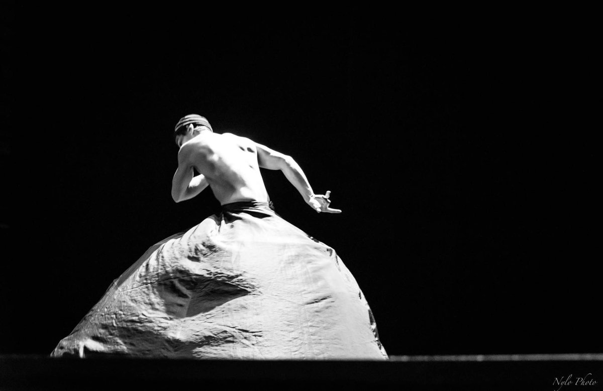 nyludo's tweet image. Photo prise au théâtre de la porte saint martin à Paris.